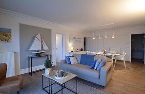 Silver Beach 0105 Well Equipped Apartment