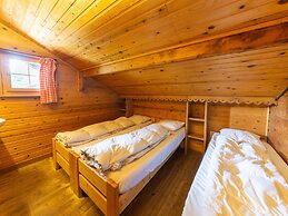 Majestic Chalet in Durbuy 200 Meters From the Golf