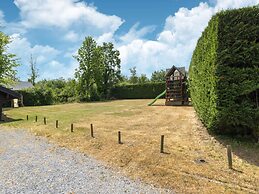 Majestic Chalet in Durbuy 200 Meters From the Golf
