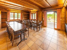 Majestic Chalet in Durbuy 200 Meters From the Golf