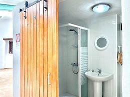 Edinah Complex With Pool and Facilities for PRM