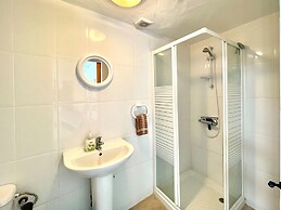 Edinah Complex With Pool and Facilities for PRM