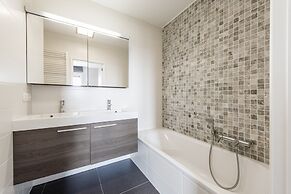 Beautiful Apartment by the sea