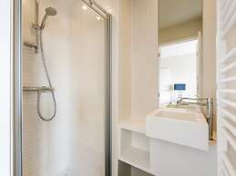 Beautiful Apartment by the sea