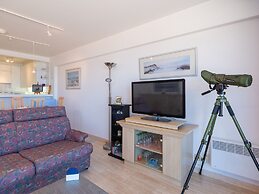 Bright Apartment With Sea-views