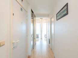 Bright Apartment With Sea-views