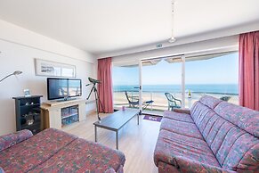 Bright Apartment With sea View