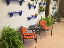 Zandoyo Bed & Breakfast