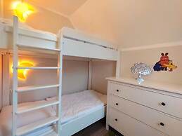 Strandburg Modern Retreat