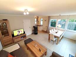 Strandburg Modern Retreat