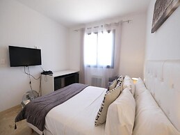 Charming Holiday Home With Private Pool