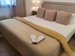 Charming Holiday Home With Private Pool