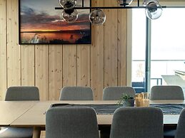 10 Person Holiday Home in Inderoy-by Traum