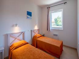 Nice Holiday Home Near Lake in Les Landes