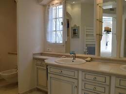 Rural Villa in Lorgues With a Private Pool