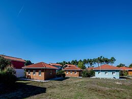 Holiday Home Near Lake in Sunny Les Landes