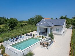 Modern Villa With Swimming Pool and Fenced Garden