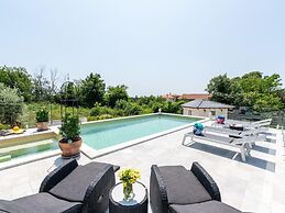 Modern Villa With Swimming Pool and Fenced Garden