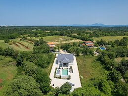 Modern Villa With Swimming Pool and Fenced Garden