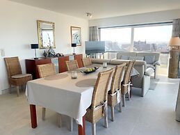 Apartment in Nieuwpoort With sea View