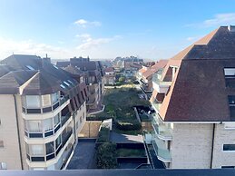 Apartment in Nieuwpoort With sea View