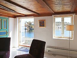 12 Person Holiday Home in Lyngor