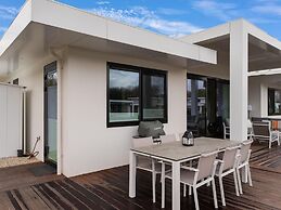 Water Villa With Jetty and 3 Leisure Boats