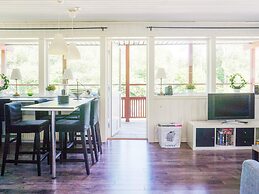 4 Person Holiday Home in Hallnas-by Traum