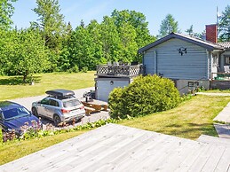 4 Person Holiday Home in Hallnas-by Traum