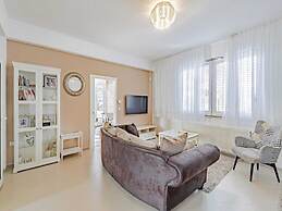 Villa Ponar With Swimming Pool