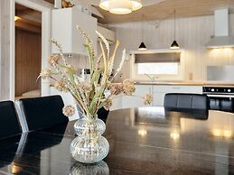 9 Person Holiday Home in Blokhus-by Traum