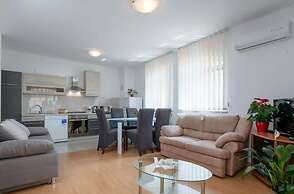 Andrea Comfortable Holiday Residence