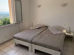 Belle Helene Comfortable Holiday Residence