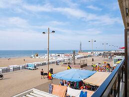 Bright Apartment With Kitchen