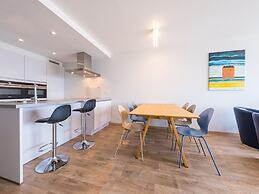 Bright Apartment With Kitchen