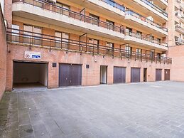 Bright Apartment With Kitchen