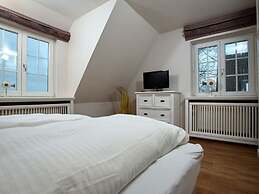 Holiday Home Hiirlonhus