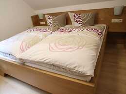 Holiday Home Chalet on the Castle Hill