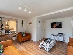 Beautiful Bungalow With Garden