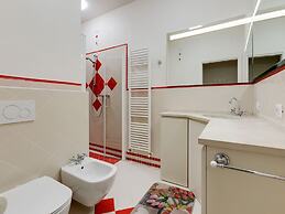 Modern Apartment in Bardolino With Terrace