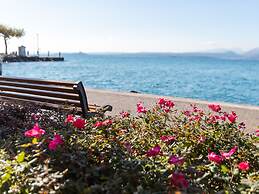 Modern Apartment in Bardolino With Terrace