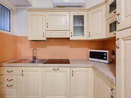 Modern Apartment in Bardolino With Terrace