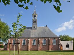 Cosy Holiday Home With Garden