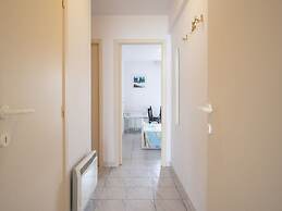 Apartment With Beautiful Sea-view