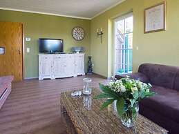 Snug Apartment in Hage