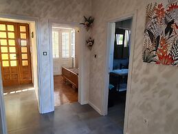 Apartment Solvit - Three Bedroom Apartment With Terrace