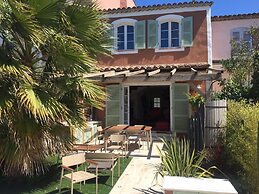 Lovely Holiday Home in Port Grimaud With Terrace