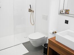 Luxury Holiday Home With Private Swimming Pool and Sauna, in the Achte