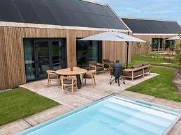 Luxury Holiday Home With Private Swimming Pool and Sauna, in the Achte