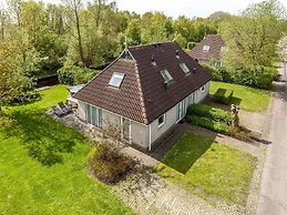 Holiday Home With Sauna & Outdoor spa in Earnewald